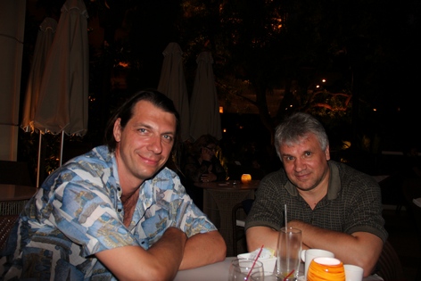 ���-�����